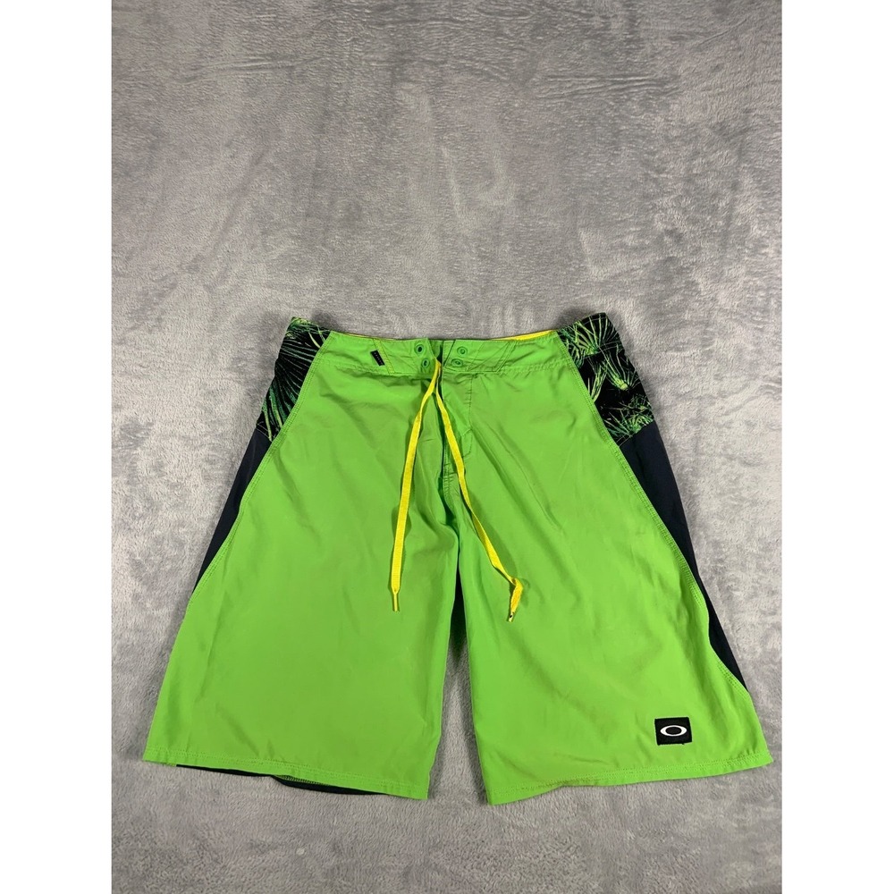 Oakley Surfing Board Shorts Mens Size 34 Green Colorblock Drawstring Stretch
